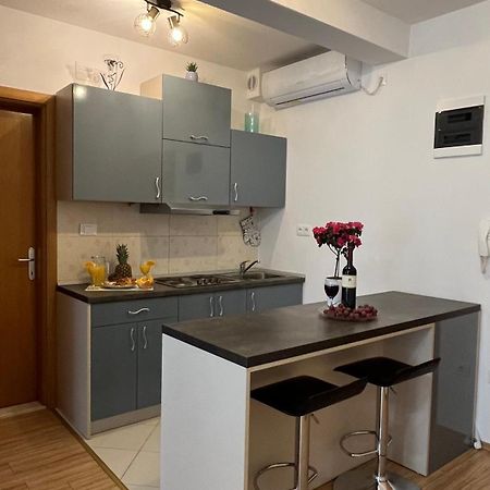 Casa Del Mare Apartment Komarna Ngoại thất bức ảnh